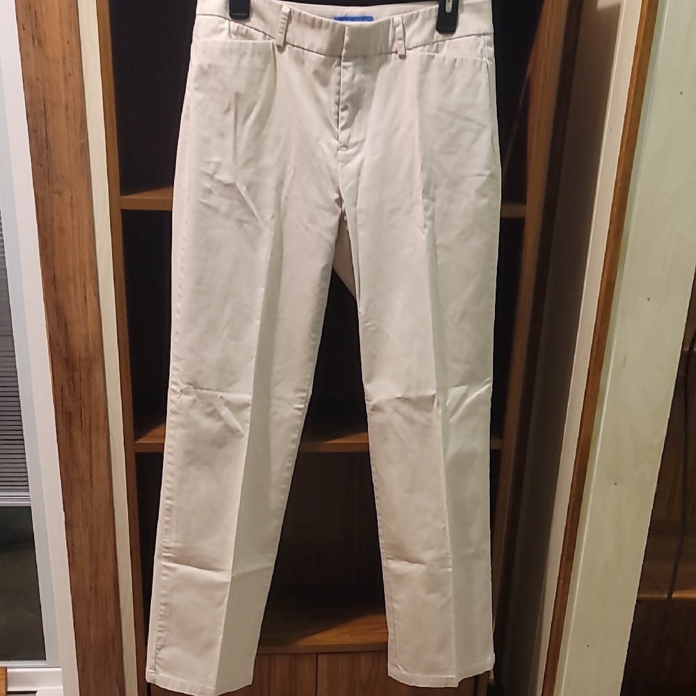 Dockers Women's Light Tan Pants